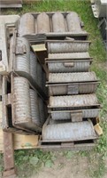 LOT: METAL CONTAINERS