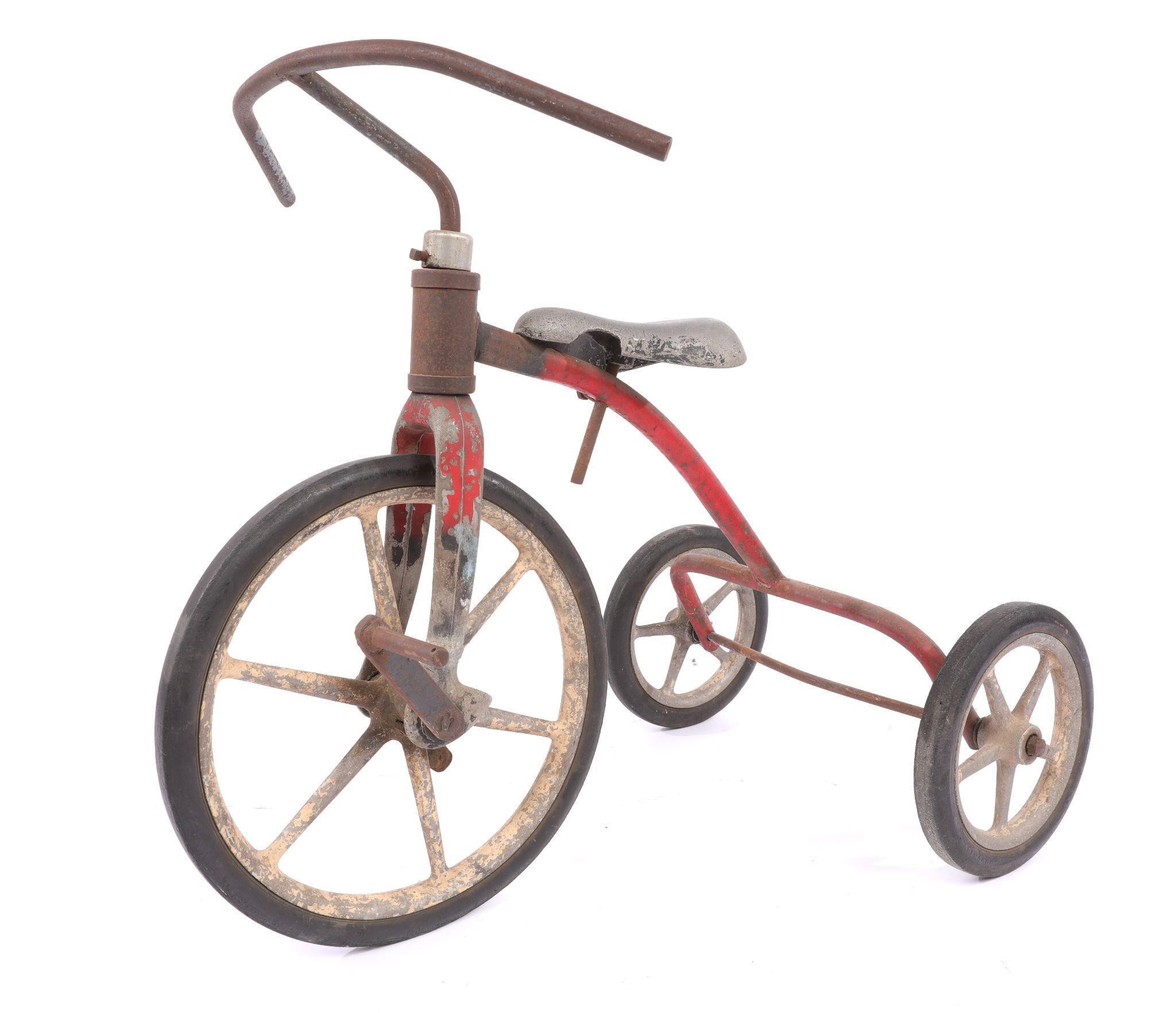 ANTIQUE SIDEWALK TRICYCLE