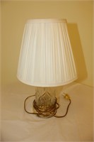 Pattern glass lamp