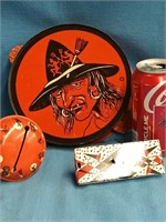 3 Vintage Halloween Items - Witch metal