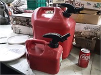 2 easy pour gas cans