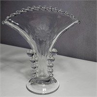 Candlewick fan vase