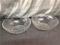 2 Vintage Arcoroc Entertainment Bowls