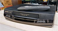 QUASER VCR / VHS PLAYER WITH REMOTE