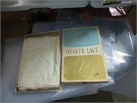 vtg. Quaker lace tablecloth 70" x 90"
