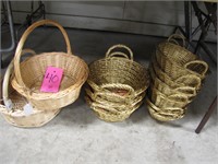 Approx 11 mixed style wicker baskets