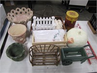1 lot of decorative pots, baskets, pumpkin & other