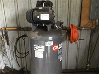 Campbell Hausfeld air compressor 2.5 HP 60 gallon