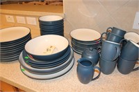 Noritake 48 piece blue dish set
