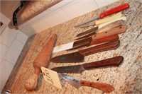 lot of kitchen knives