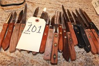 lot of kitchen knives