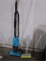 Eureka Quick Up Floor Sweeper and Mop Lot