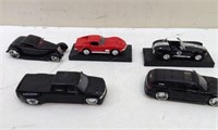 (5) 1:24 Scale Die Cast Cars