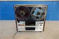 Vintage Hitachi Solid State 4 Track Stereo