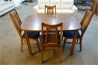Vintage Mid Century Dining Room Table and 4 Chairs