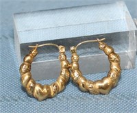 10k Gold Earrings 1.4g