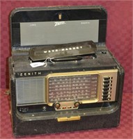 Antique Zenith Trans Ocianic Wave Magnet Radio