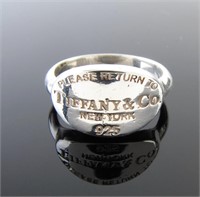 Tiffany & Co. Return to Tiffany Pinky Ring