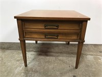 Vintage Hekman side table w/ two drawers