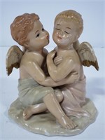 Home interiors ceramic kissing angel figure