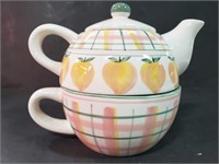 Ceramic teapot and mug combo
