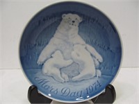 Denmark Bing & Grondahl Mother's Day plate