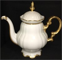 Hutschenreuther Selb Porcelain Tea Pot