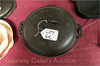 Griswold No. 8 Dutch Oven-