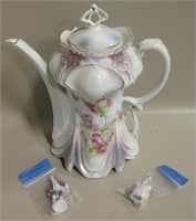 9" Austrian Teapot & 2 Miniature Figurines