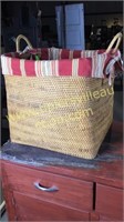 Woven lined laundry basket 18x18x15h
