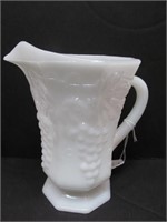 White grape pattern pitcher