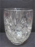 Clear patterned vase