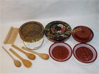 Lot of Asian Theme Lacquer & Wood Items
