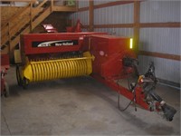 NEW HOLLAND 570 SQUARE BALER w/ 72 THROWER