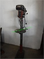 811- Tradesman 14" 16 Speed Drill Press