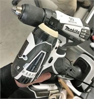 2 Makita 18V Drills