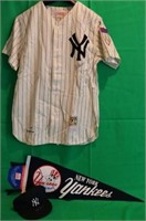 YOGI BERRA SIGNED 3 PIECE LOT TO INCLUDE AUTHENTIC