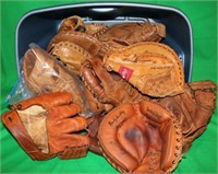 LOT OF 22 USED VINTAGE BASEBALL GLOVES. THEY