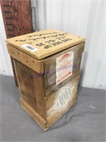 Wood box w/ lid