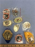 Lot with 10 various Fur Rondy collectable pins wit