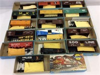 Lot of 16 Athearn Un-Assembled HO Scale Model Kits