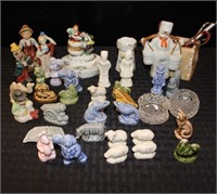 A lot of misc. miniature figurines.
