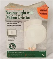 Energy Efficient Security Light W/ Motion Detector