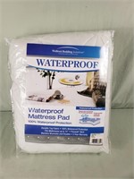 Queen size waterproof mattress cover