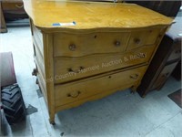 Vintage chest of drawers w/ mirror