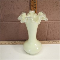 FENTON Vase