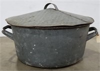 Large Tin Kettle with Lid