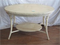 Large Oval Antique Wicker Table (49"x31"x30")