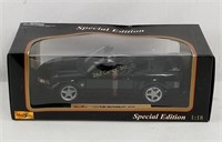 New Maisto 1999 Mustang Gt Diecast Car 1/18 Scale