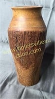 Carved root vase 9in